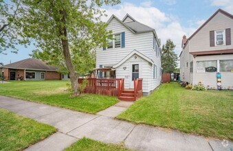 Building Photo - Large 3 Bedroom, 2 Bathroom Home in Billin...