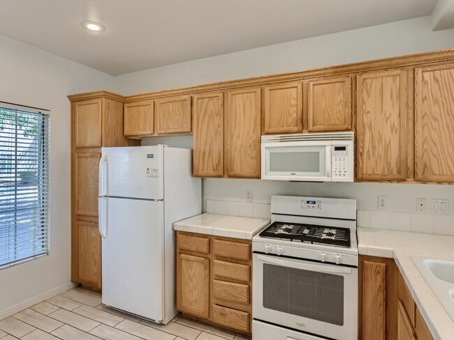 Building Photo - 8278 Annual Ridge St