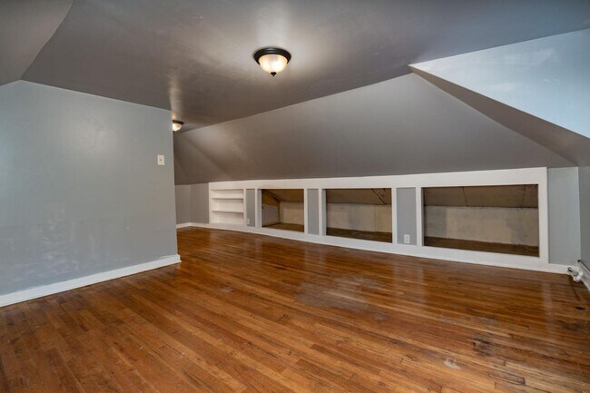 Building Photo - 861 Grand Ave