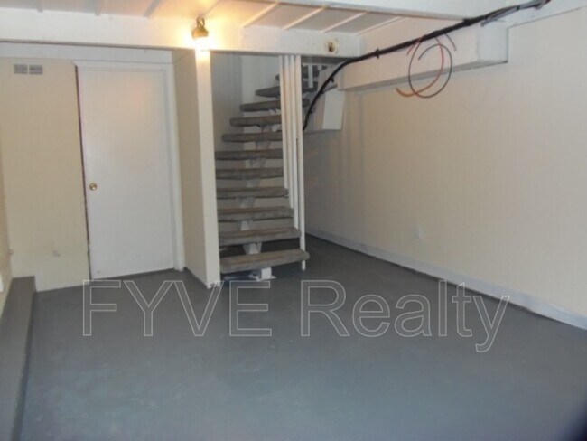 Building Photo - 751 Worthington Forest Pl
