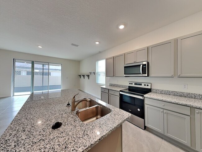 Building Photo - 1246 Lido Dr