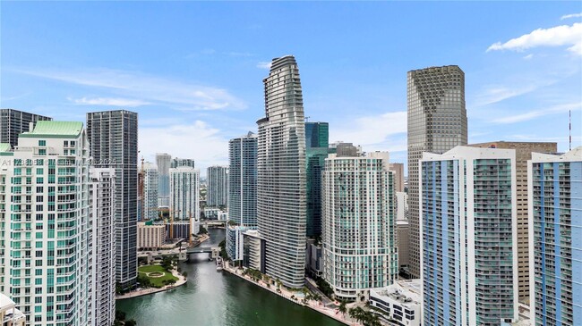 Building Photo - 300 Biscayne Blvd Way