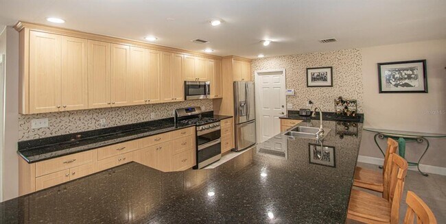 Building Photo - 7864 15th Way N