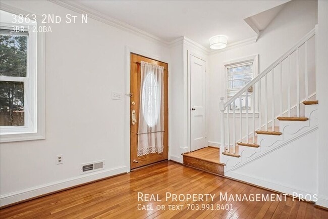 Building Photo - 3863 2nd St N