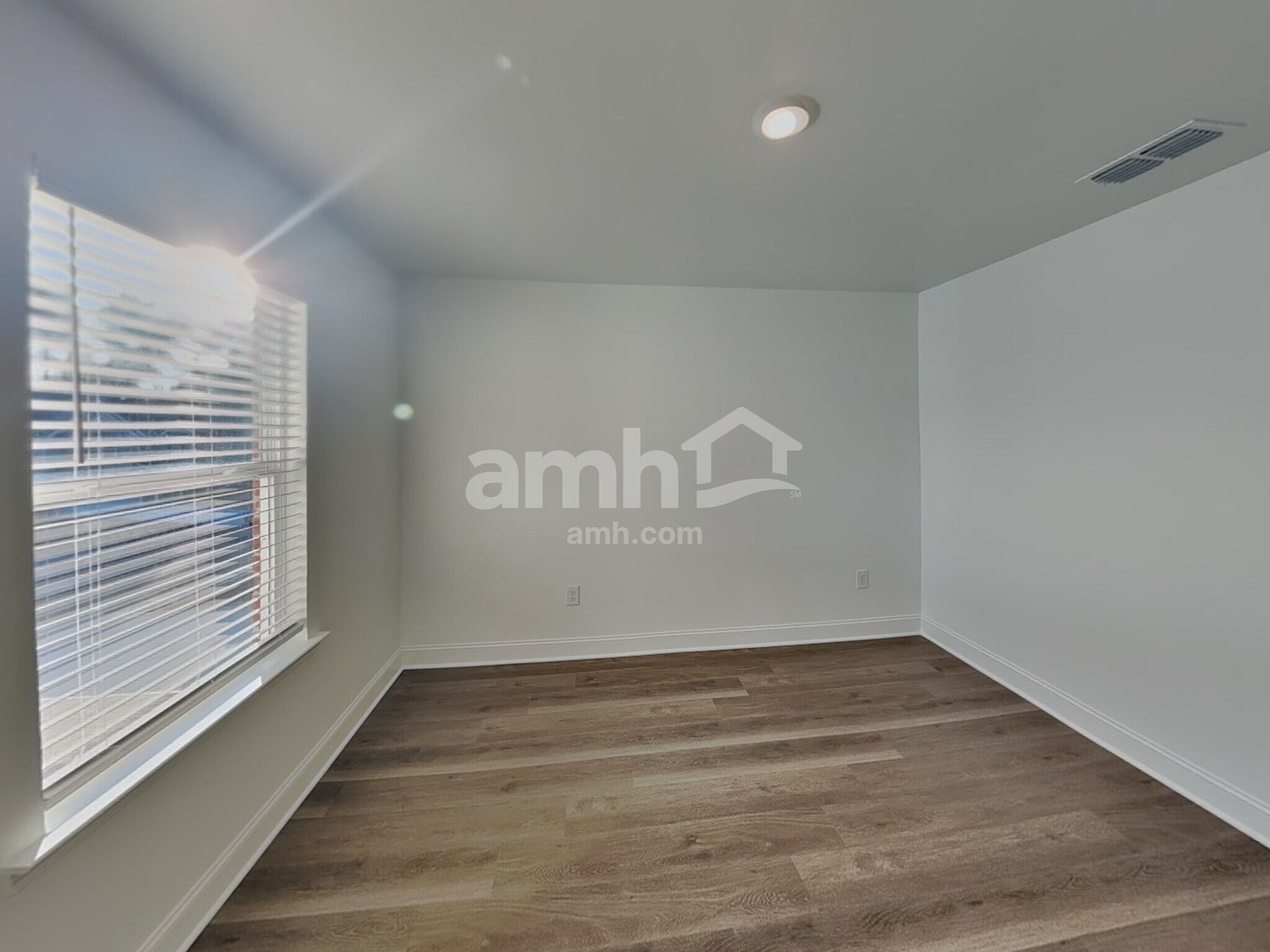 Building Photo - 1468 Aquamarine Dr