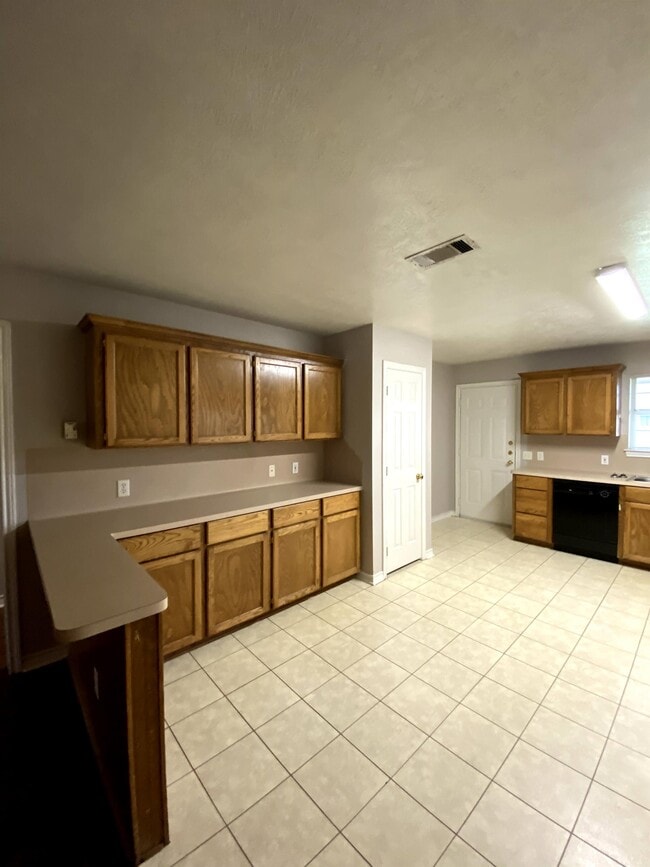 Building Photo - 2310 Antelope Ln