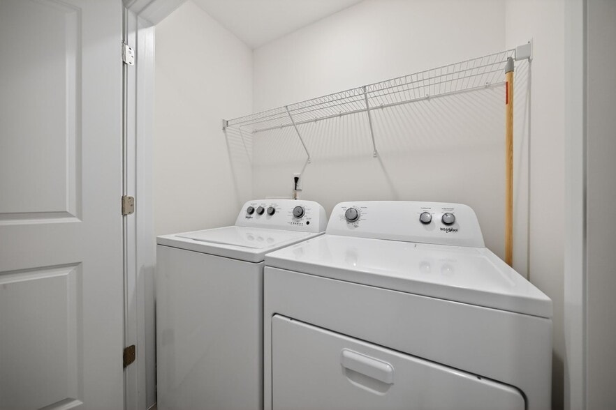 Building Photo - 16 Honeydew Wy