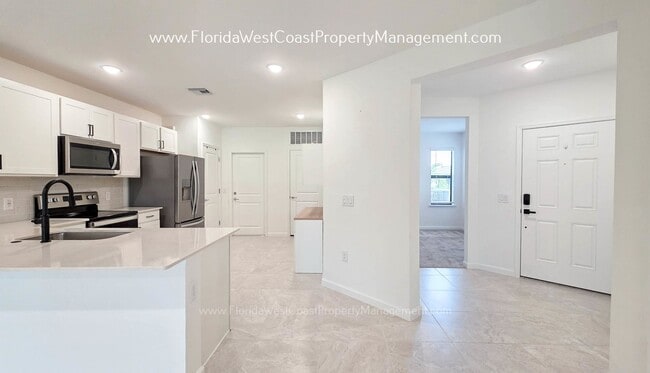 Building Photo - 6467 Silverstar Dr