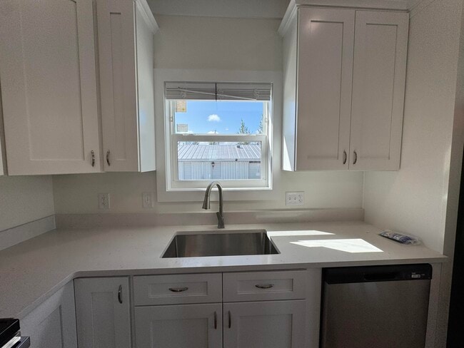 Building Photo - 27355 Guadaloupe Ln