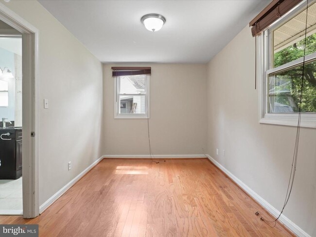 Building Photo - 5544 Halwis St