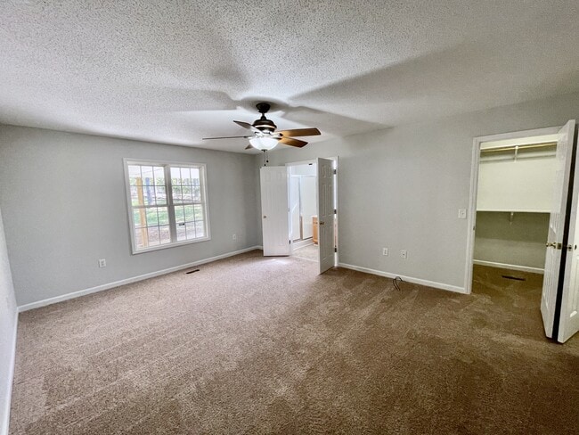 Building Photo - 160 Hunters Ridge