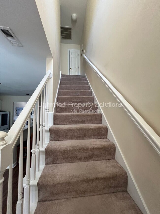 Building Photo - 5813 Wrightsville Ave