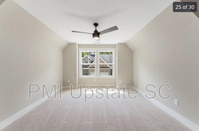 Building Photo - 309 Breakwater Ln