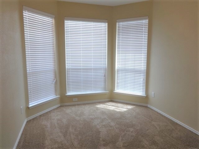 Building Photo - 9725 Minton Dr