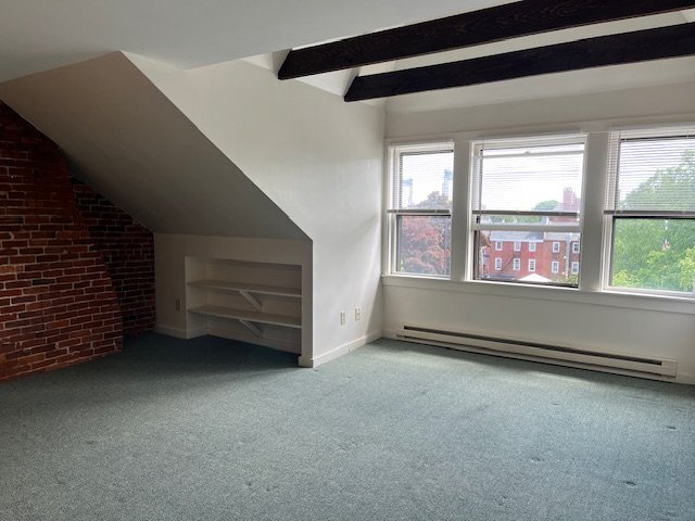 Building Photo - 39 Pleasant St