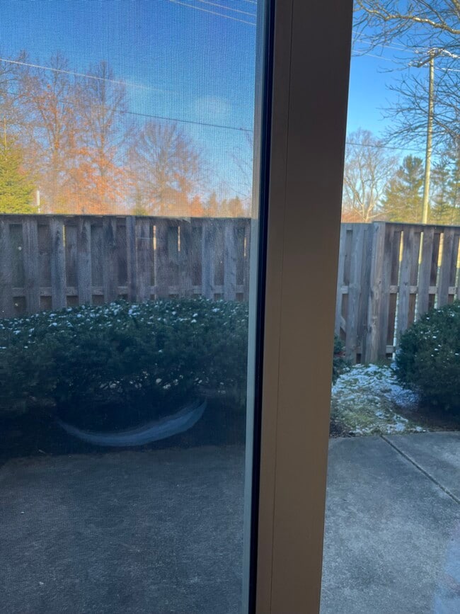 Building Photo - 204 Sherwood Green Ct