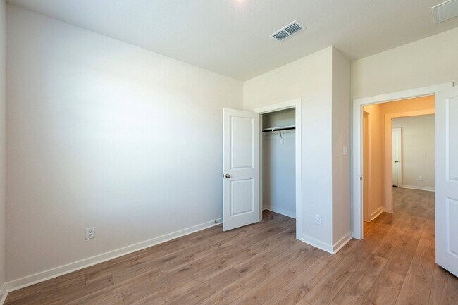 Building Photo - 16015 Sage Harvest St