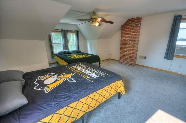 Building Photo - 522 Suffolk St