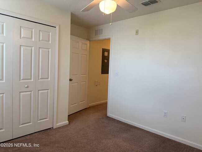 Building Photo - 2384 Golden Lake Loop