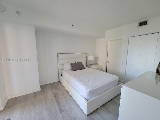 Building Photo - 45 SW 9th St