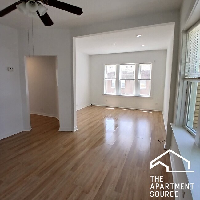 Building Photo - 4652 W Palmer St