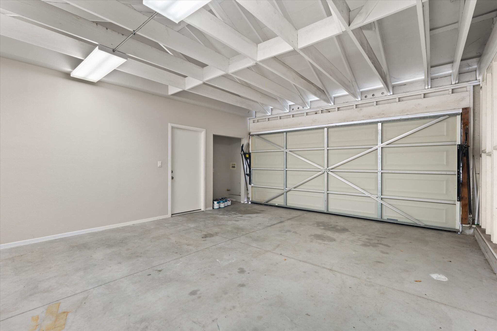 Building Photo - 2907 E Sawyer St