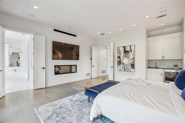 Building Photo - 2210 Boll St