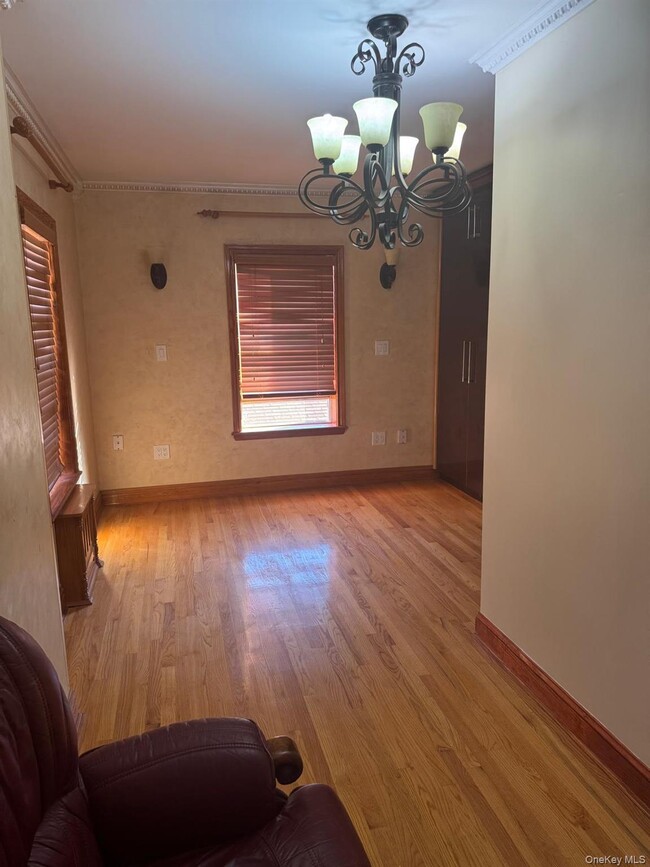 Building Photo - 138-54 Hoover Ave