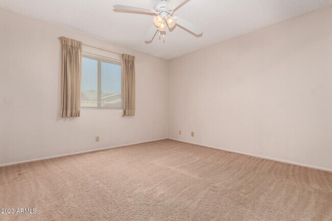 Building Photo - 4630 E Elena Ave