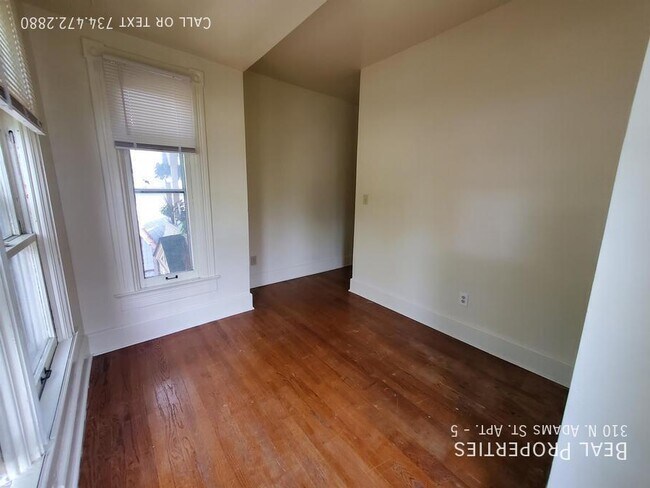 Building Photo - 310 N Adams St
