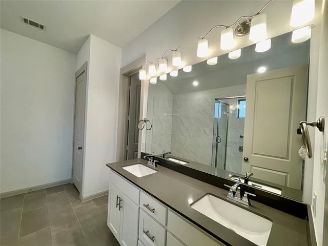 Building Photo - 2269 Lobo Ln