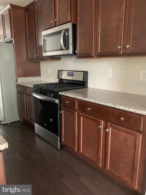 Building Photo - 11005 Blackburn Cove Ln