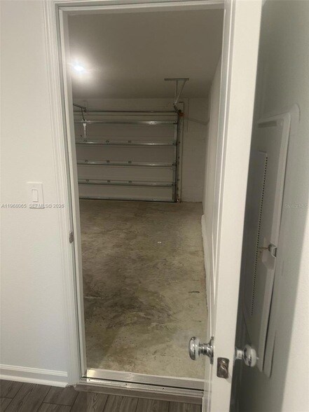 Building Photo - 8934 NW 135th Ave