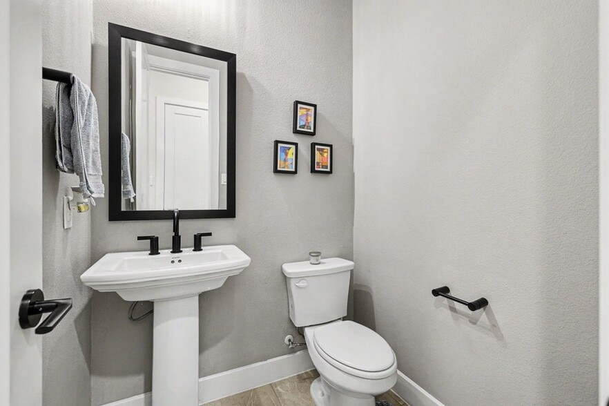 Building Photo - 3332 Zenyatta Ct