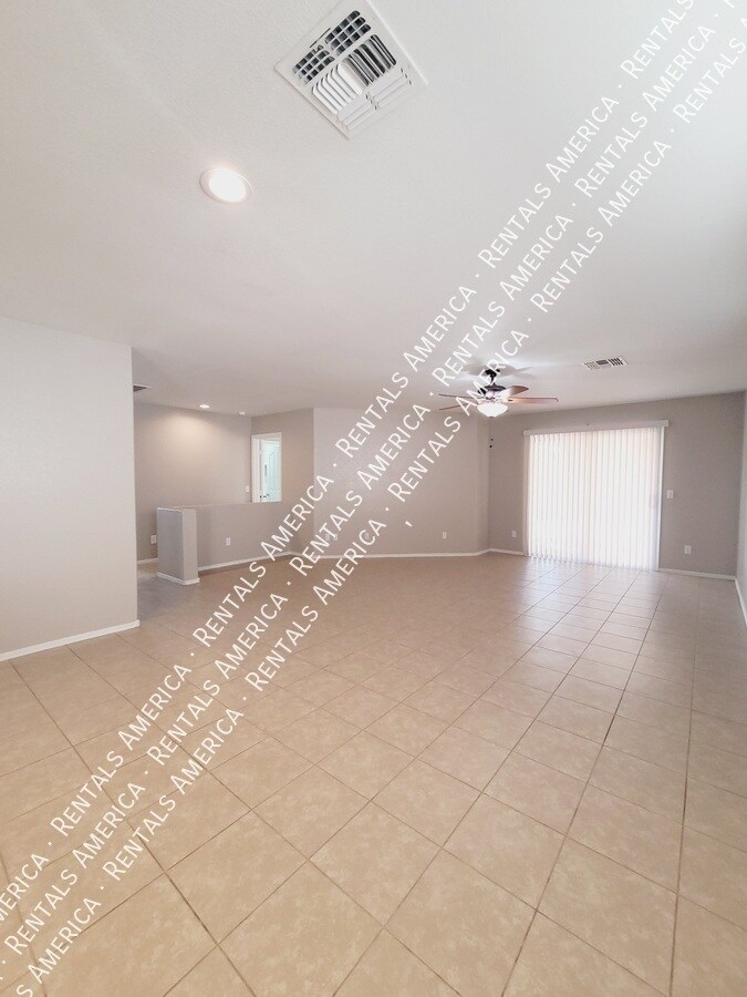 Building Photo - 776 E Cowboy Cove Trail