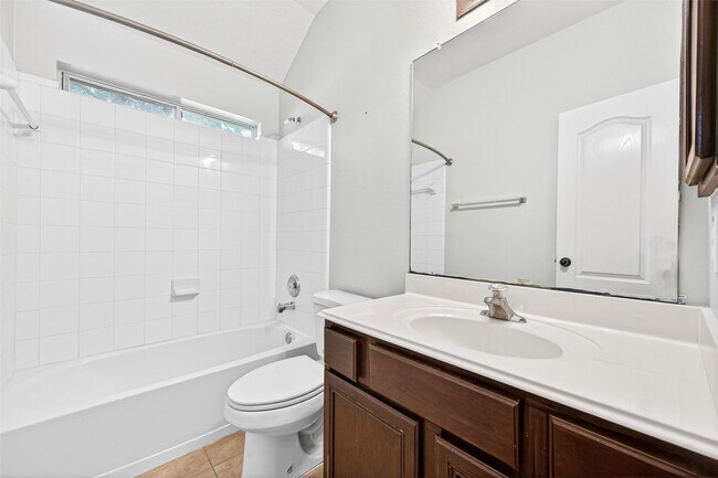 Building Photo - 24822 Diamond Run Ct