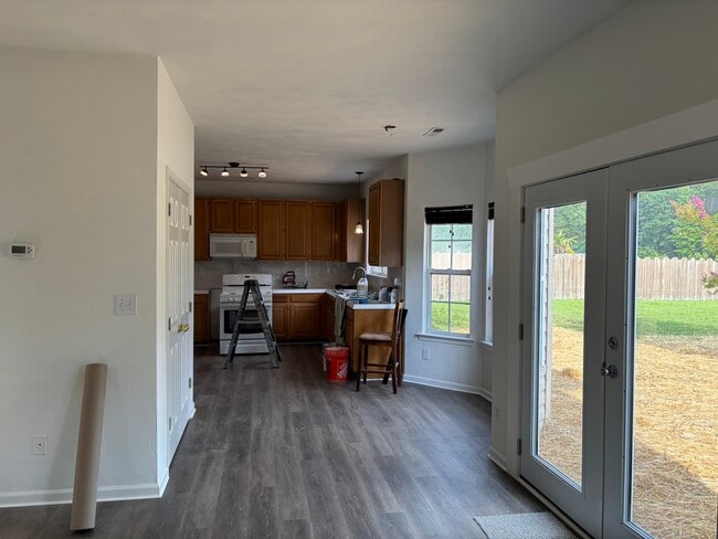 Building Photo - 2437 Annie Cir