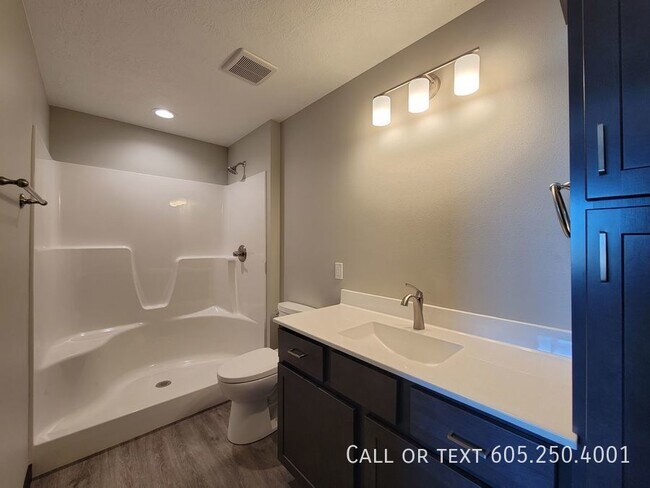 Building Photo - Brand New 3 Bd 2 Bath Townhouse with 3-sta...