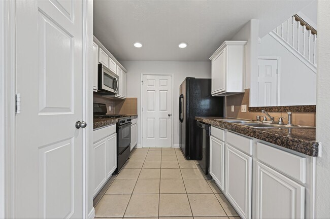 Building Photo - 10826 Aly Trace Ct