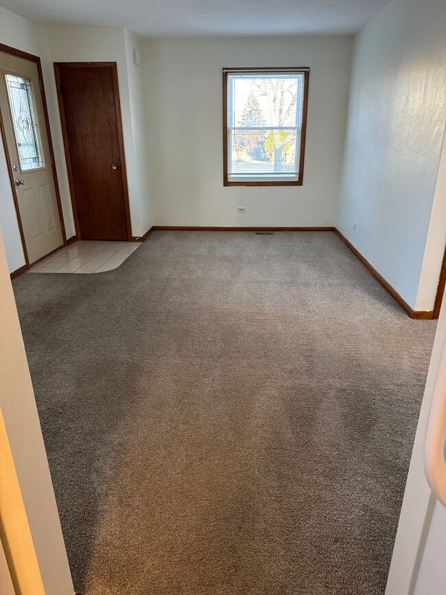 Building Photo - 207 N Lord Ave