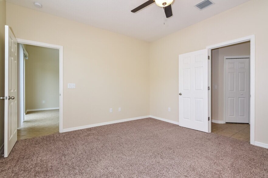 Building Photo - 8322 Deerland Bluff Ln