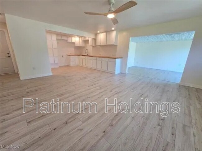 Building Photo - 10306 Winthrop Rd