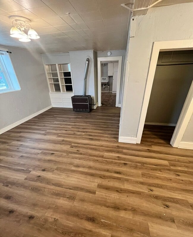 Building Photo - Jackson Studio Suites