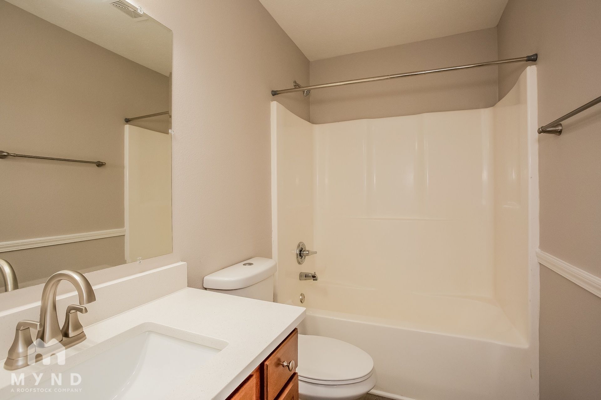 Building Photo - 115 Thistle Wood Dr