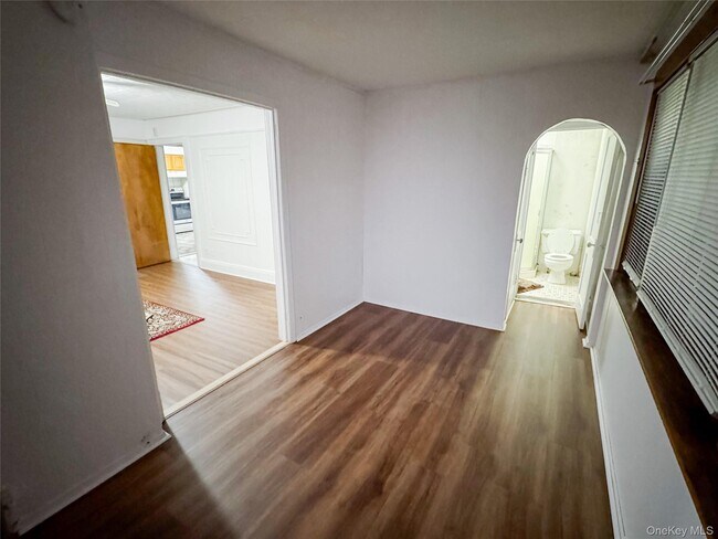 Building Photo - 109-35 96th St