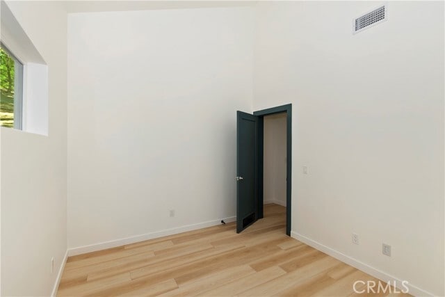 Building Photo - 441 Oriole Dr