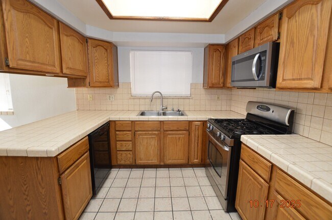 Building Photo - 7712 Musical Ln