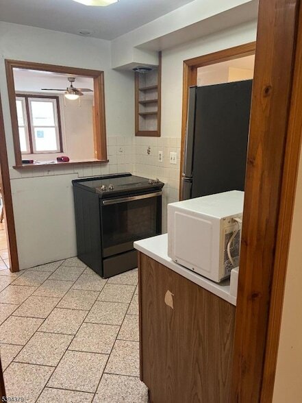 Building Photo - 192 Market St