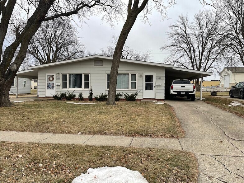 Building Photo - 2622 Melrose Ave