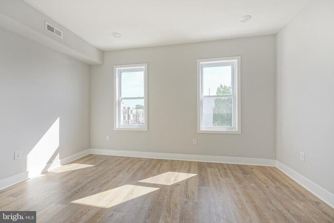 Building Photo - 1629 S 22nd St